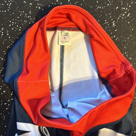 NWOT FOOTBALL NEW ENGLAND LEGGINGS - Picture 2 of 2